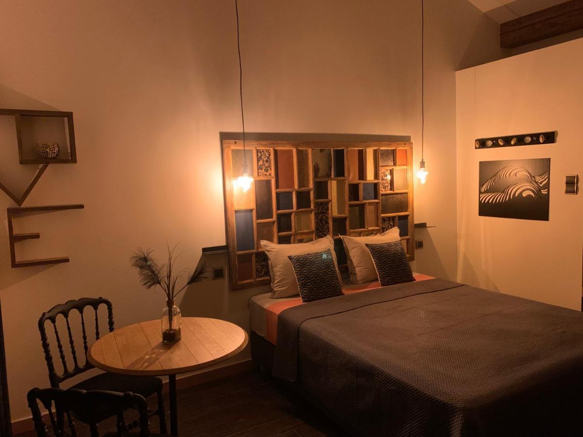 Le Lovy , Studio Independant Avec Jacuzzi Cubnezais Kültér fotó